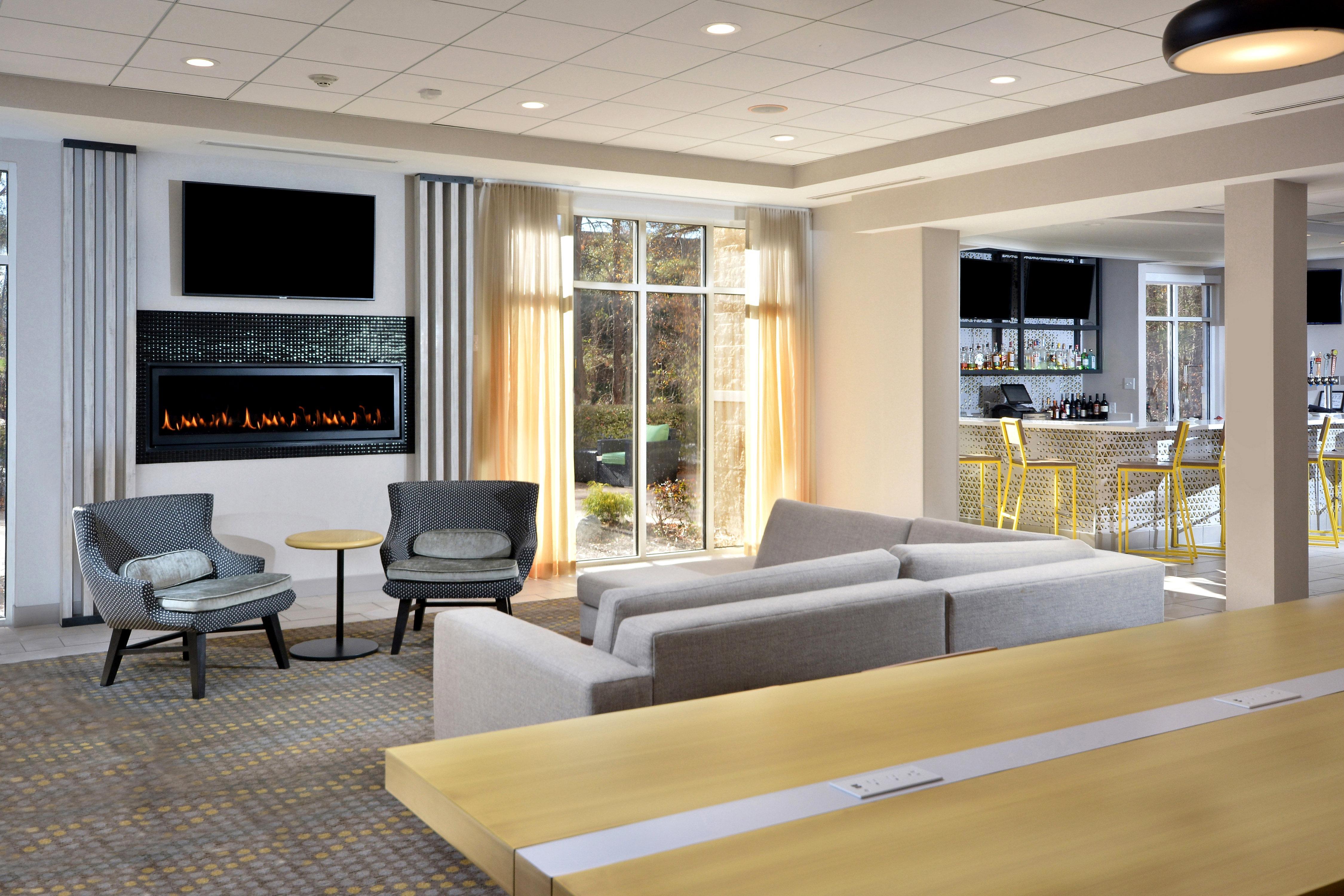 Holiday Inn Raleigh Durham Airport By Ihg Morrisville Exteriör bild